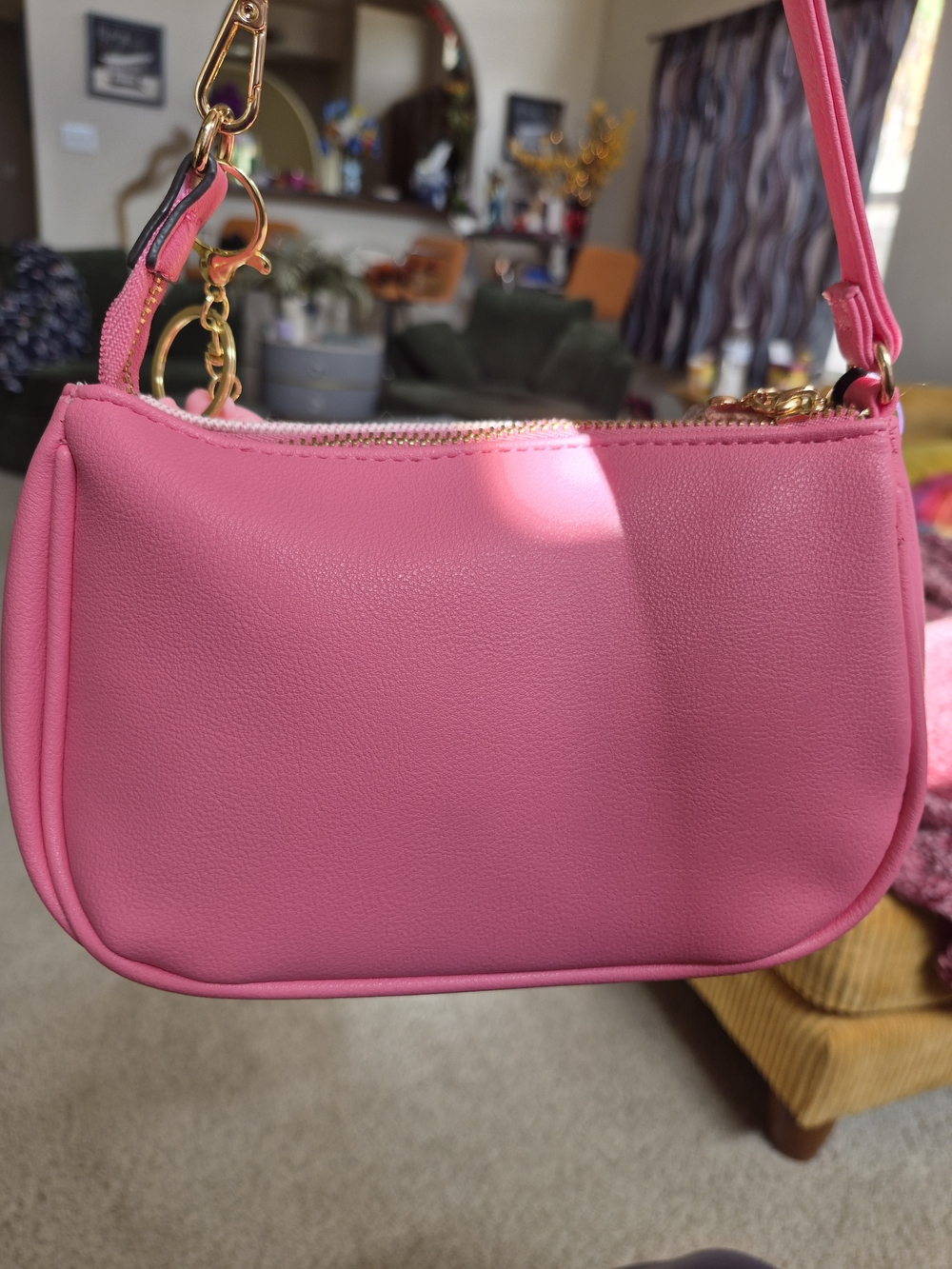 Juicy Couture Pink Shoulder Bag With Adorable Pink Charm - Picture 2 of 7